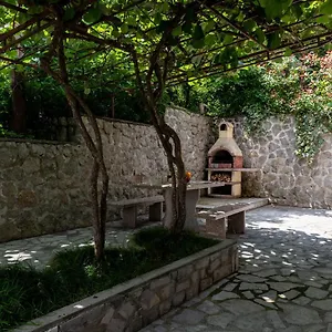 apartment-majda-opatija.primorje-gorskikotar.com/