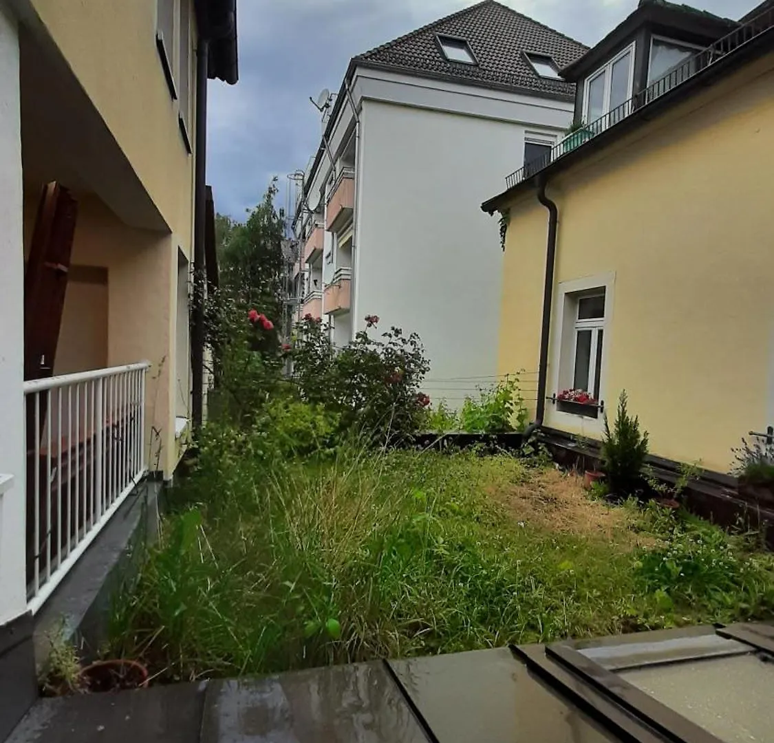 Familienfreundliche Apartments Am Park - Family Apartments Close To Park Wurzburg 0*,